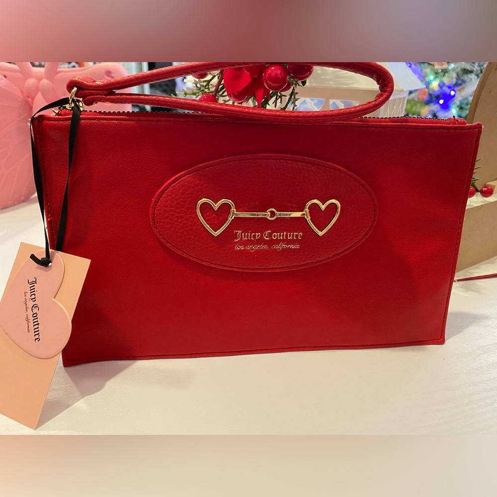 NWT!!! Juicy Couture Wristlet!!!